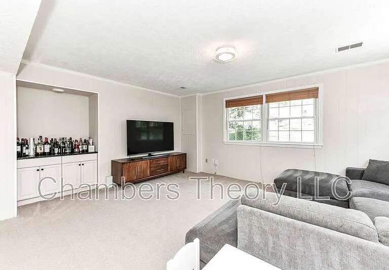 1427 Claves Ct — Photo 17
