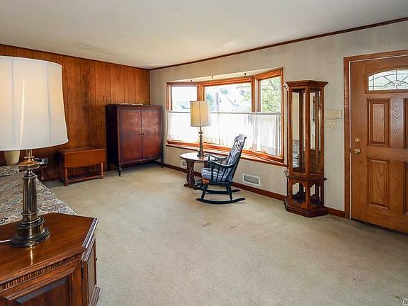 5th image of 2524 Bristol Dr