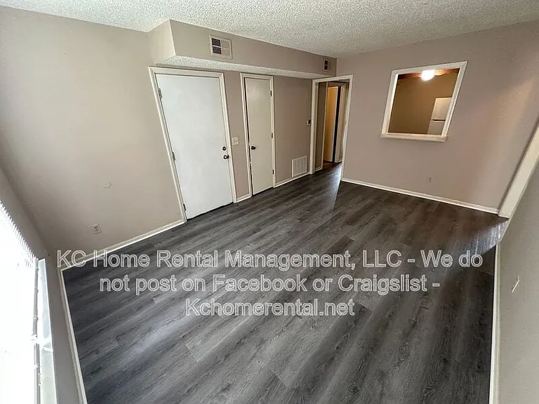 838 Saddlewood St #B — Photo 4