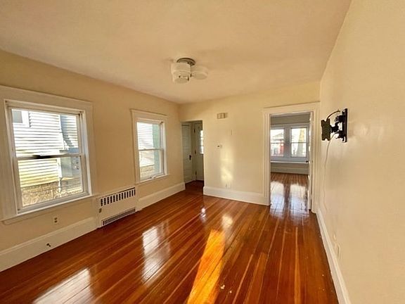 3rd image of 17 Pierce St #1