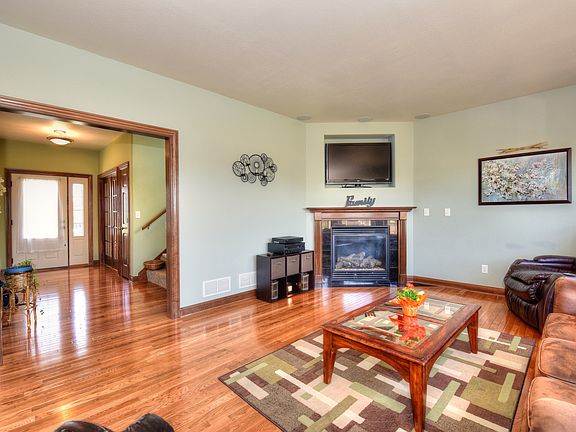 2nd image of 10533 S Singing Lark Ct