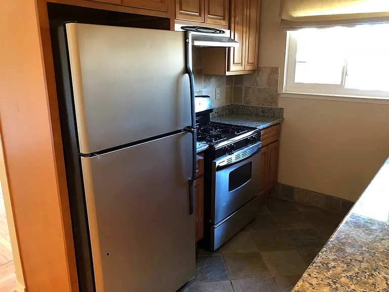 965 Mangrove Ave #13 — Photo 2