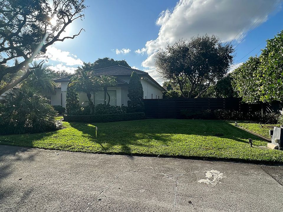 2nd image of 8496 SW 94th St