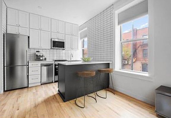 4th image of 339 5th Ave #2R