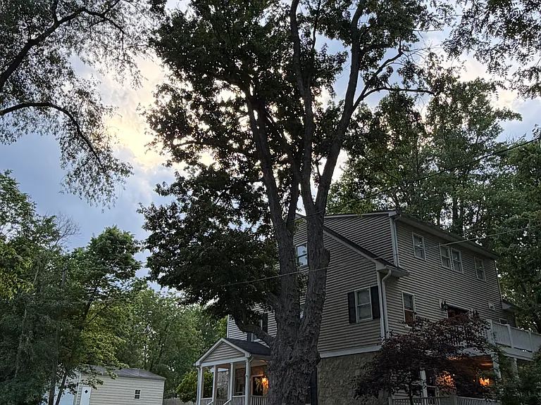132 Muskingum Dr — Photo 2