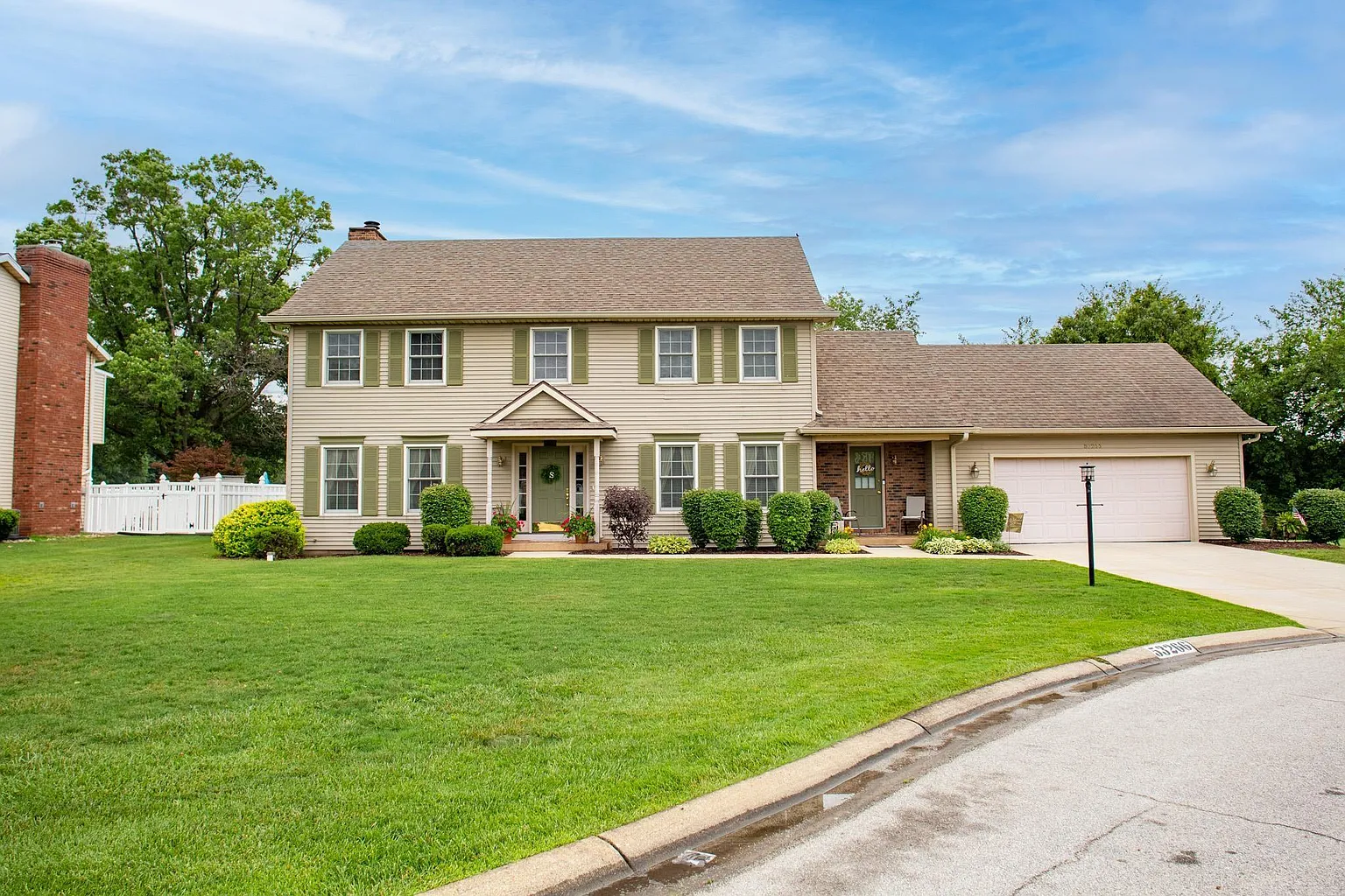 53266 County Kerry Dr photo 1