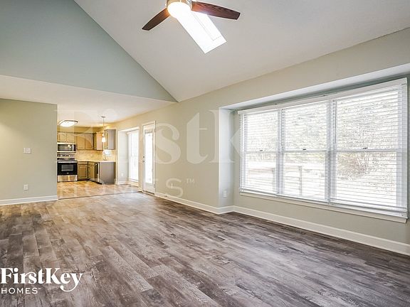 4th image of 3622 Two Oaks Dr