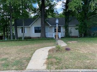 444 Mapleview Rd, West Point, MS 39773