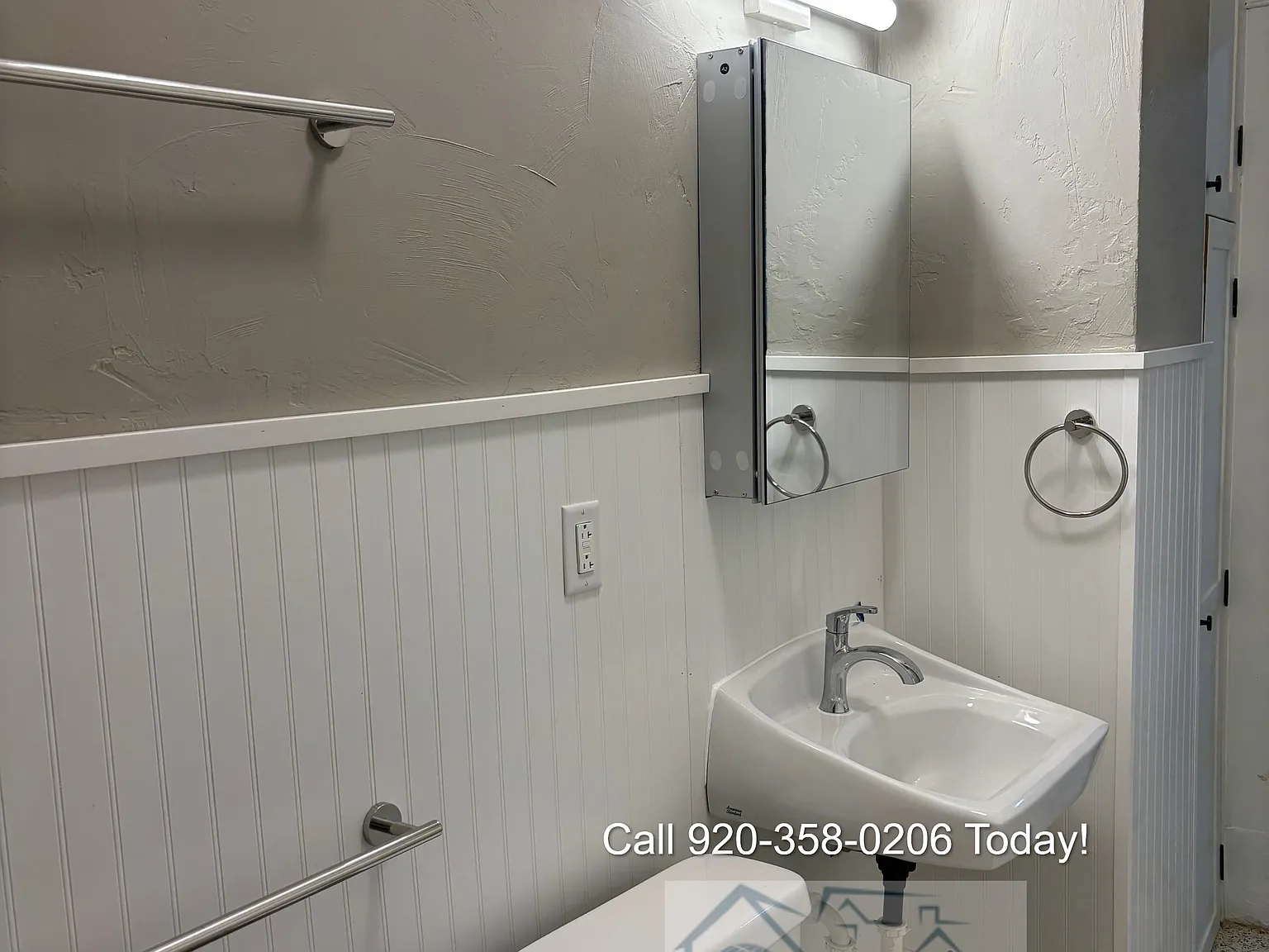 1012 Columbus St — Photo 4
