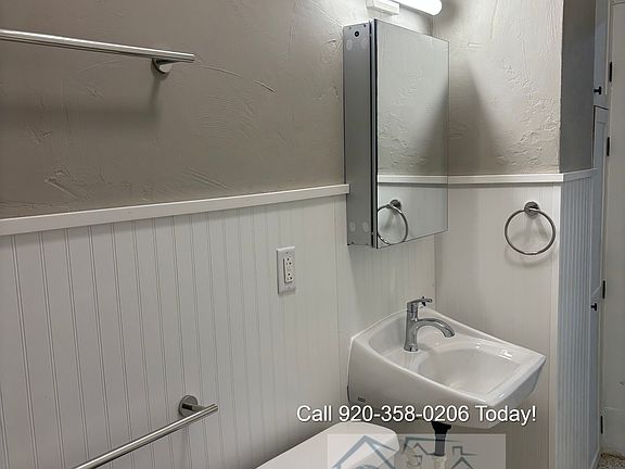 4th image of 1012 Columbus St #B