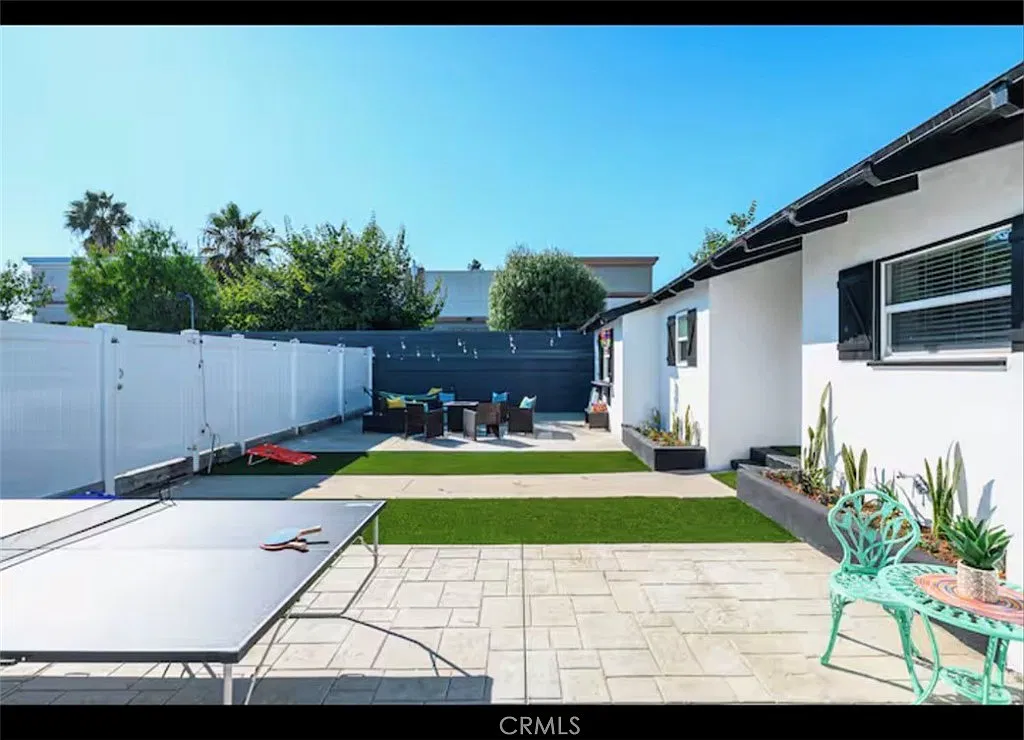 5061 Warner Ave — Photo 4