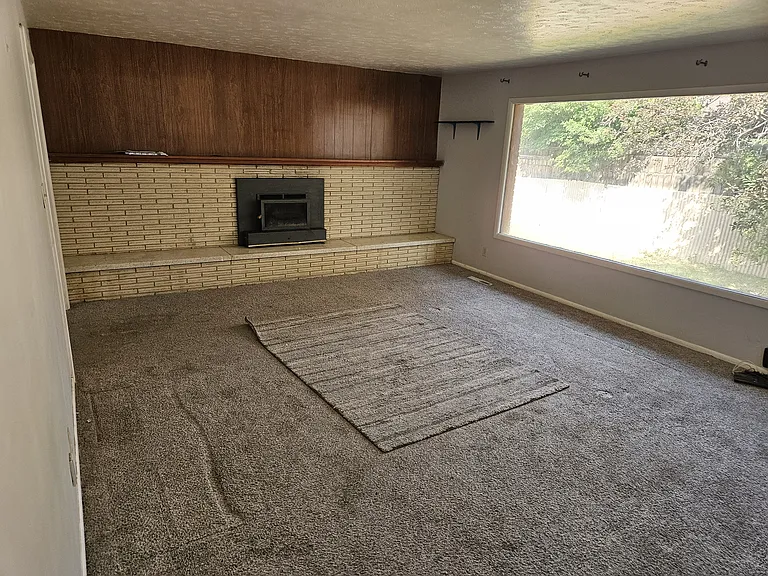 2125 Baltic Ave — Photo 6