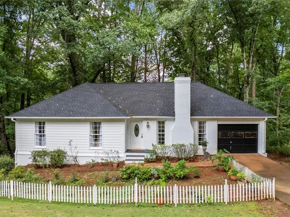 375 Brookstone Dr, Athens, GA 30605