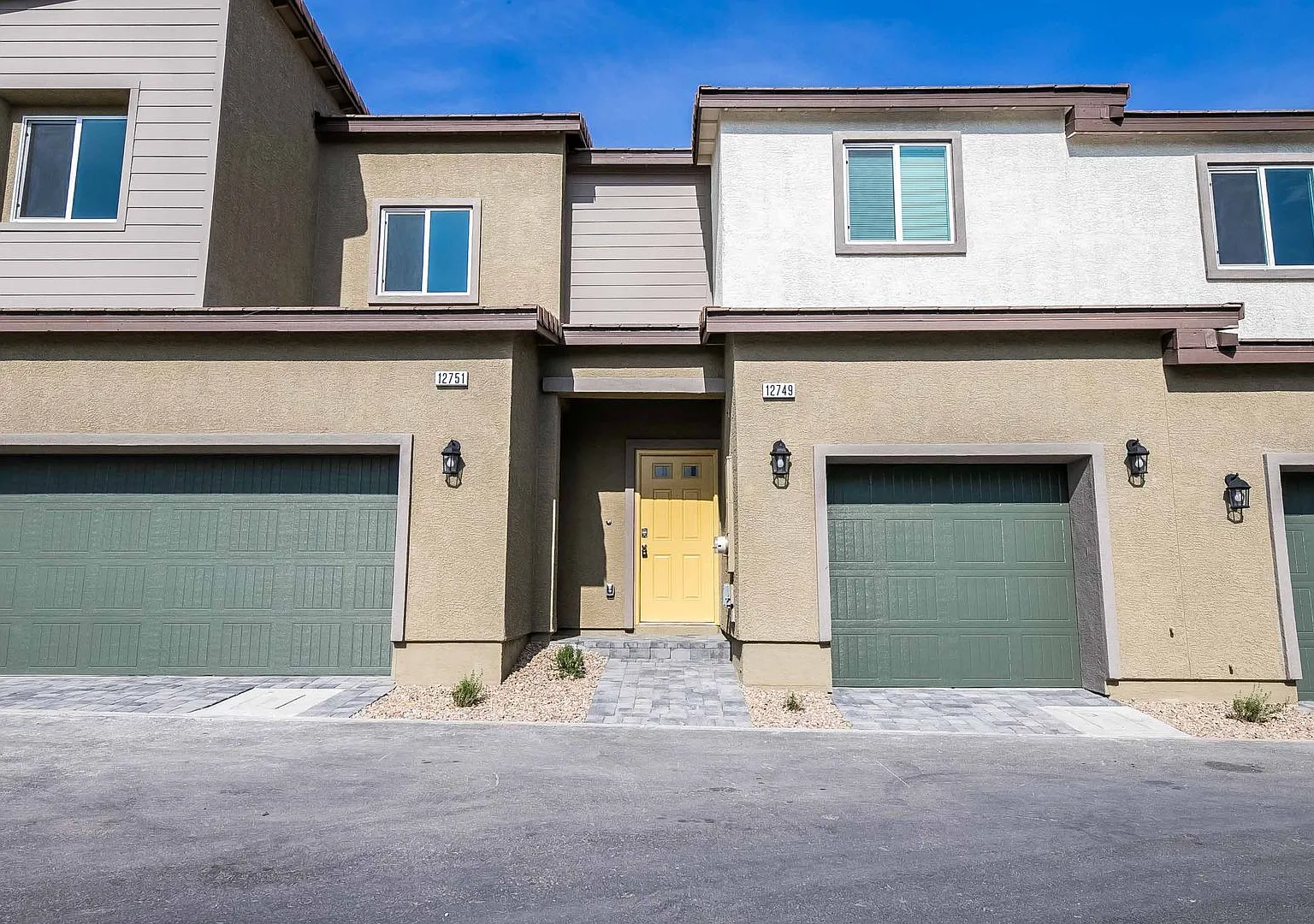 Brand new DR Horton Townhome with 3 bedroom,2 bathrooms and 1 car garage located at Trails at Wil... — Photo 1