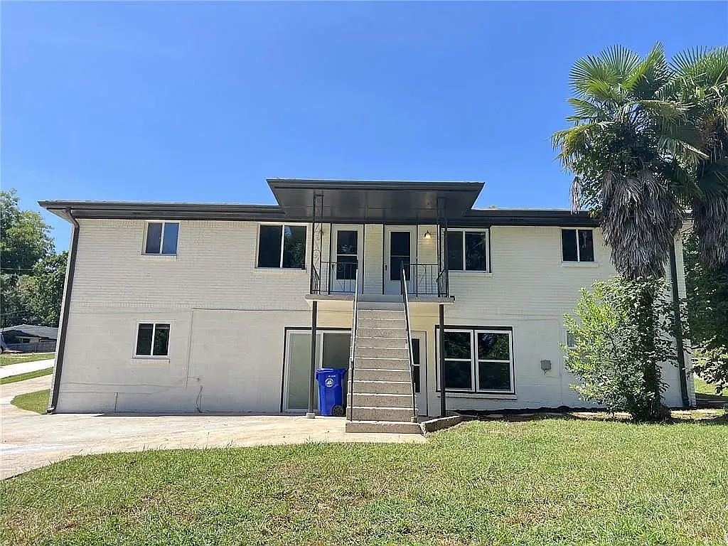 2 bed, 1082 sqft, $1,900 — Photo 3