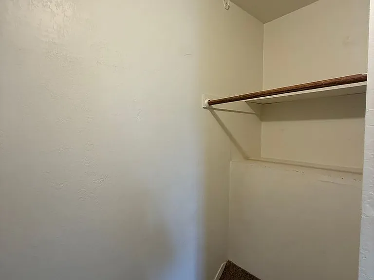 922 Ponselle Ln #3 — Photo 15