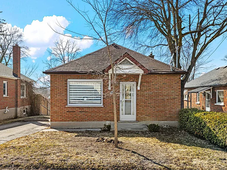 661 Rubidge St — Photo 1