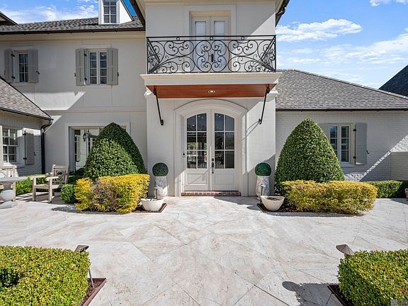 5th image of 19011 E Pinnacle Cir