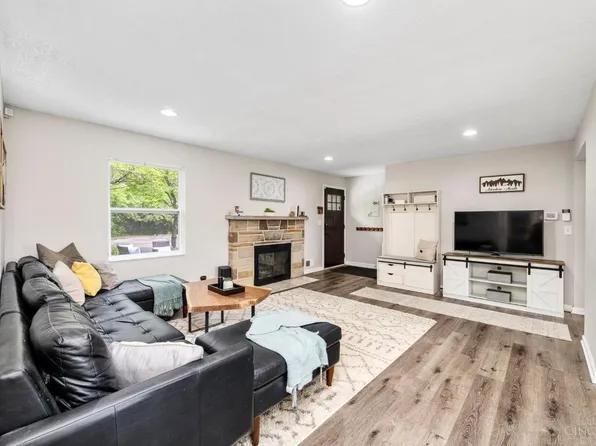 10624 Fallis Rd, Loveland, OH 45140