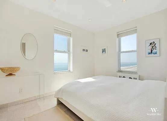 Sold by Warburg | media 14