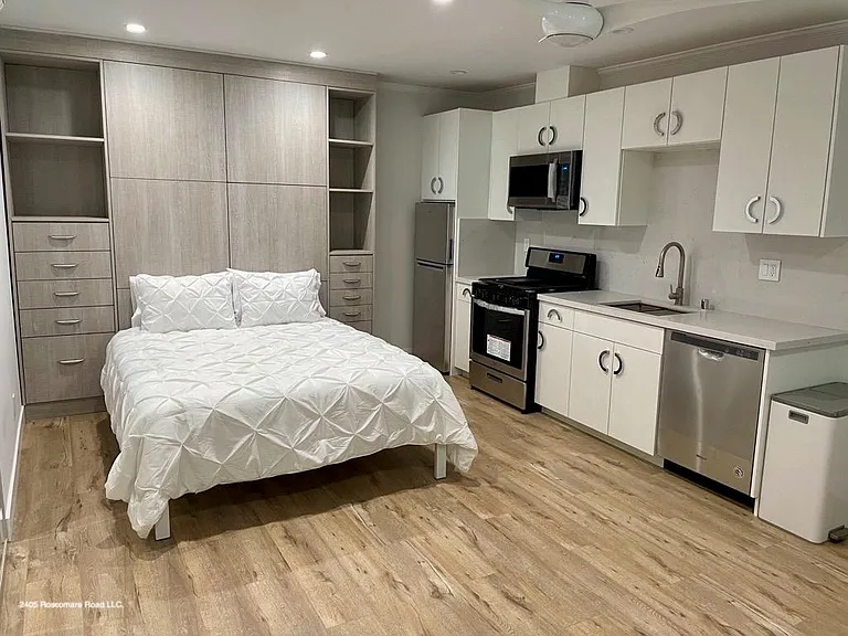 Apartment 18