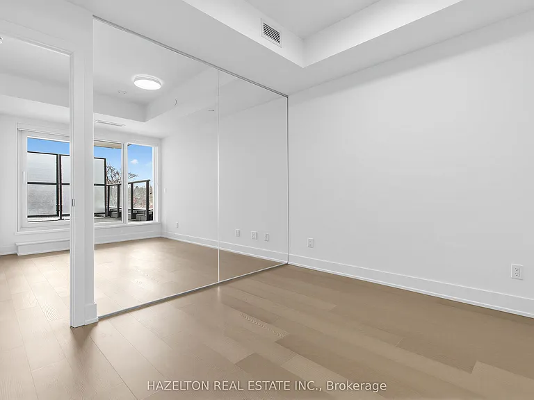 8 Manor Rd W #606 — Photo 13