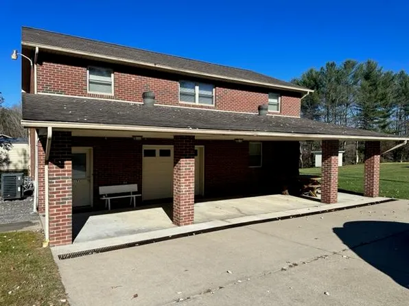 173 Redwood Ln, Crab Orchard, WV 25827