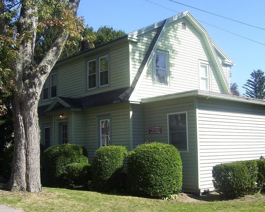 2nd image of 2 Brook St #2