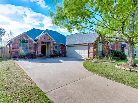 2nd image of 9435 Barretts Glen Ct