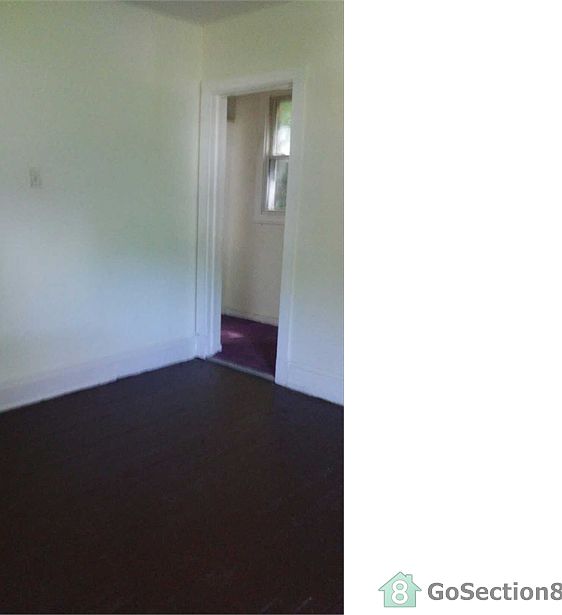 2nd image of 430 Elberon Ave