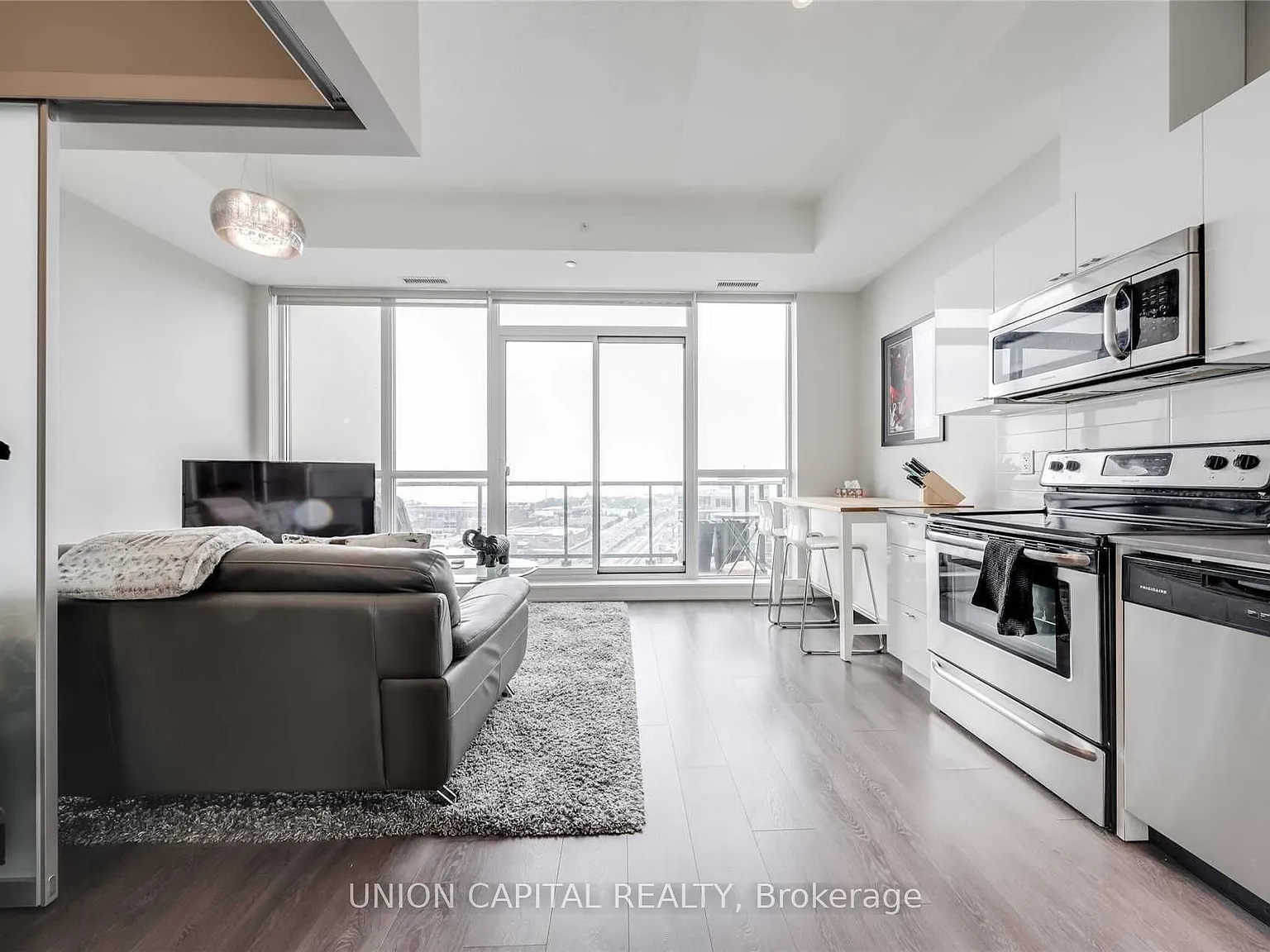 1 bed, $2,500 — Photo 2