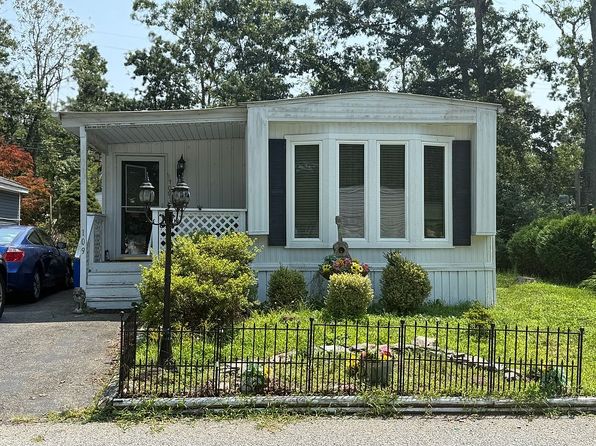109 Redwood Dr
