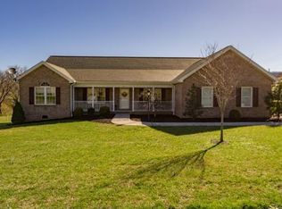 100 Eloise Ln, Unicoi, TN 37692