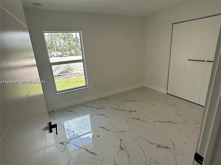 1125 Milwaukee Blvd — Photo 10