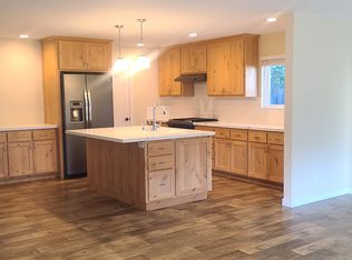 316 Twin Oaks Way, Healdsburg, CA