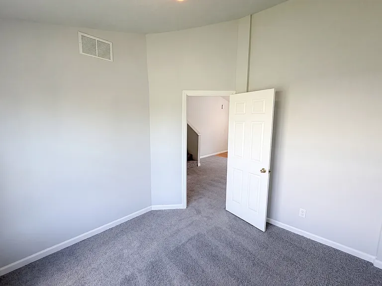 10710 Sedgegrass Dr — Photo 8