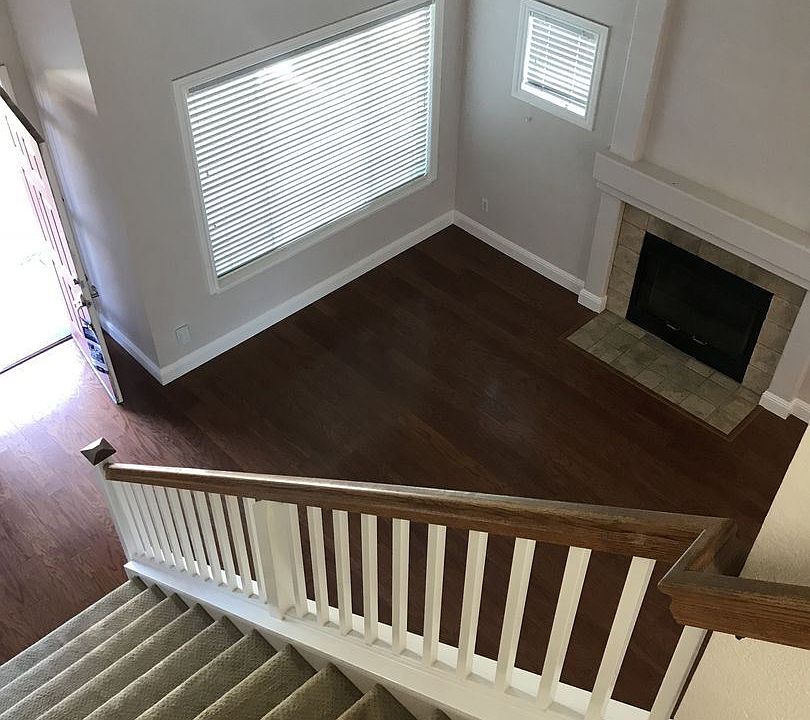 1st image of 304 Parker Dr