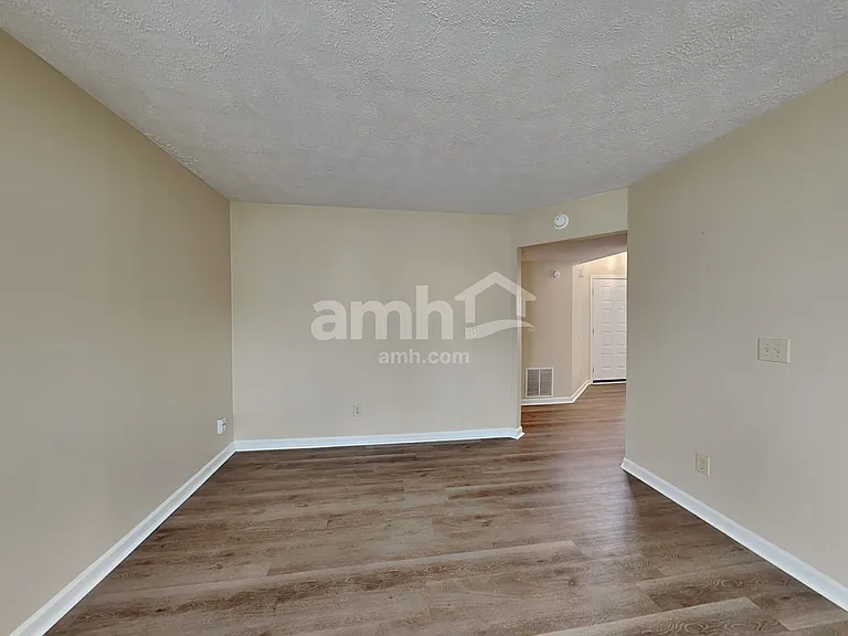 4002 Cherry Blossom Blvd — Photo 6