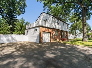 329 E Euclid Street, Valley Stream, NY 11580