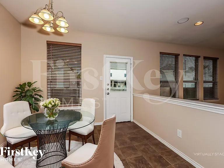 4532 Fir Dr — Photo 6