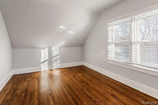 3126 Shenandoah Dr — Photo 17
