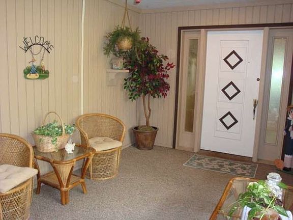 3rd image of 28 Malaga Cir