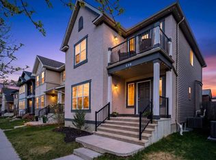 139 NW Elgin Ter SE, Calgary, AB T2Z0G3