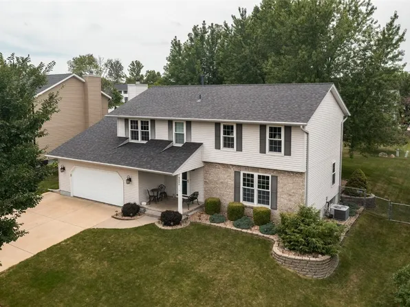 4605 Lancaster Dr NE, Cedar Rapids, IA 52402