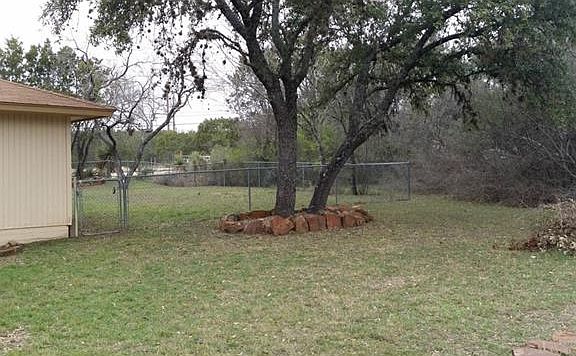 4th image of 408 Songwood Dr