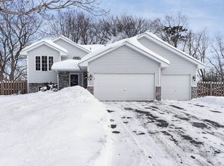 9783 Hames Ct S, Cottage Grove, MN 55016