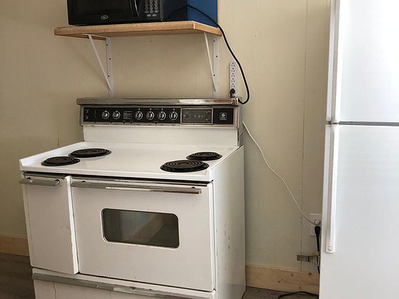 Another view of the kitchen