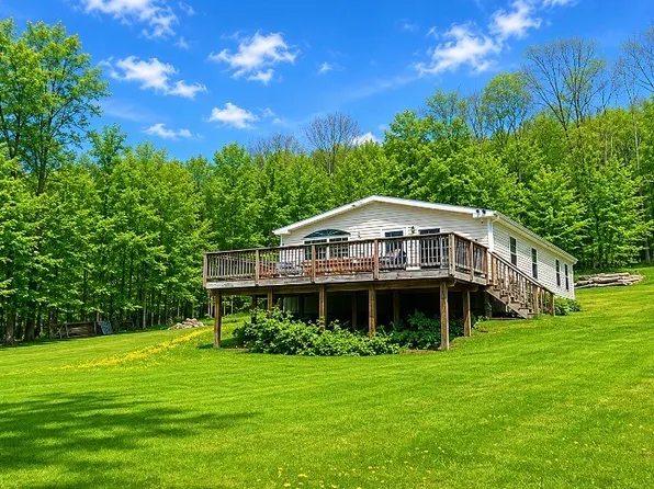 565 Ridge Rd, Hancock, NY 13783