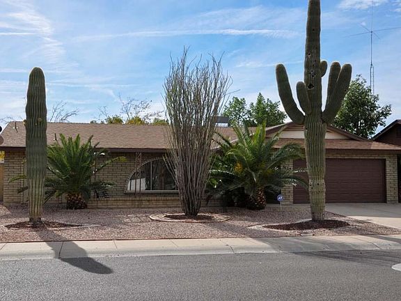 2nd image of 5123 W Dahlia Dr