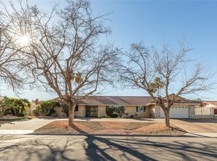 4371 Woodcrest Rd, Las Vegas, NV 89121